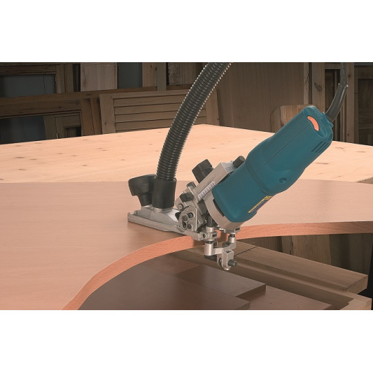 FR292R Frezarka z głowicą uchylną 750W 14.000-30.000RPM tuleja 8mm 2,2kg VIRUTEX FR292R Frezarka z głowicą uchylną 750W 14.000-30.000RPM tuleja 8mm 2,2kg VIRUTEX